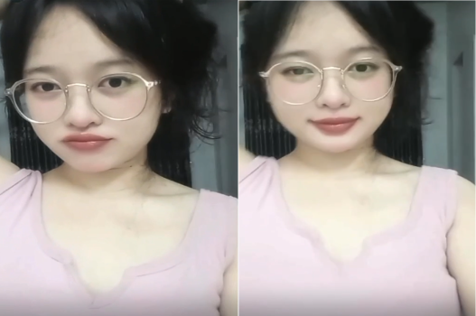 Sex em ghẹ ngực bự bím nhiều nước